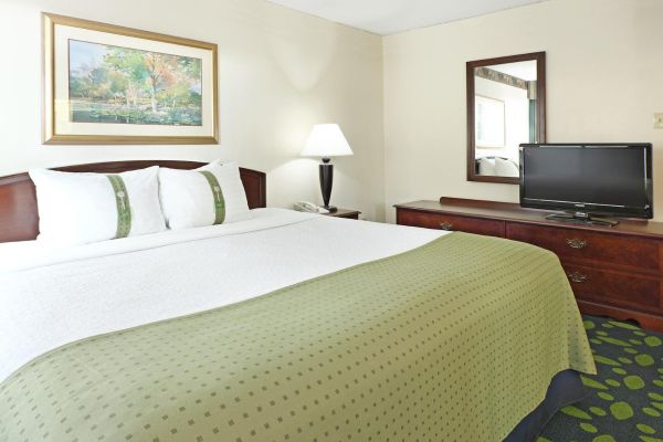 FairBridge Inn & Suites (Jonesboro)